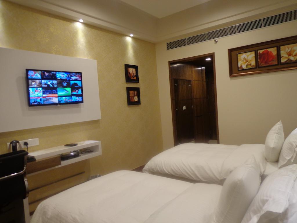 Hotel Taj Princess - Boutique Hotel Delhi  Eksteriør billede